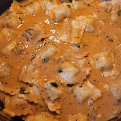 Tasty and so easy! I didn't have spinach, so instead used a good amount of chopped parsley. Doubled recipe for 450 gr ravioli.