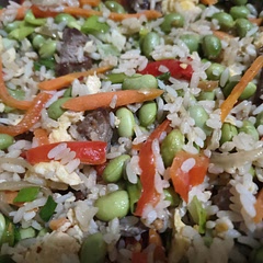 Added some veggies and used wrong rice but still was delicious! 🤤