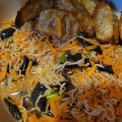 Served with vegetable gyoza