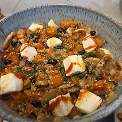 Added some mushrooms and light mozzarela cheese