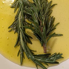 This soup is super yummy and satisfying! The rosemary oil smelled amazing as it was being prepared. This is a pretty fast and easy dinner, will definitely make it again!