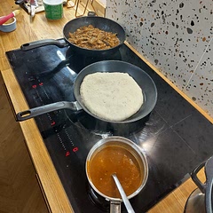 We made Oli's naan stuffed with Birria lamb