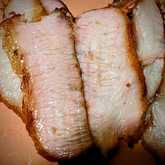 I cooked it in my Kamado bbq with a container underneath the meat to collect the melting fat to ensure it didn't fall directly on the fire and burned my meat. I stopped it at 75C internal temperature

For the sauce I think I put a bit too much tamarind paste and fish sauce. 