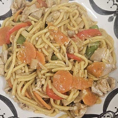 Need more hoision sauce and used noodles 