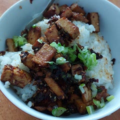 I usually don't like tofu but this was really good!
I just don't have a microwave so I roasted it in a pan for a few minutes and it turned out perfect! Even better if you make some extra sauce and pair it with rice