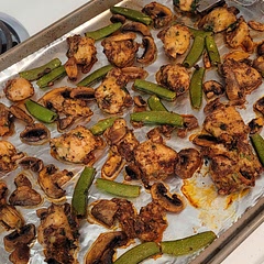 I used the veggies I had (sugar snap peas and mushrooms) instead of asparagus. I also didn't have any shrimp on hand. Still, I enjoyed how this turned out. I've never thought to cut up chicken sausage and then bake it in the oven! This was so much easier than cooking it on the stovetop.
⭐️⭐️⭐️⭐️