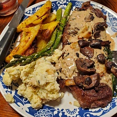 Made as a side at friends steak night and everyone loved them! Definitely making again with my next steak.