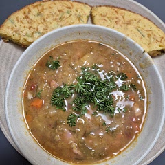 Use broth instead of water. Serve with lemon juice (this is key), parsley, and cornbread 🍋