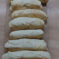 Buonissimi, super croccanti. Si può anche aumentare la varietà di verdure. Li ho cotti al forno a 200°C per 20 minuti poi li ho girati e altri 10 minuti. 
••