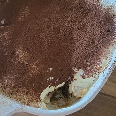 It was so easy to follow the recipe and it turned out amazing. I had to use bacardi as the alcohol and it was so good. Definitely be making this again. 