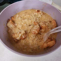 This dish was very good, but there was a lot of effort for it as a beginner cook. I added it with some rice. I think next time, I'll use a slightly smaller shrimp. 