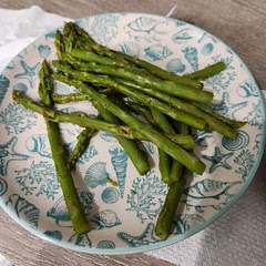 Easy and delicious! Finally an asparagus recipe that I actually enjoy. I bet even kids and picky eaters would like it.