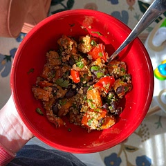 very nice. threw the peppers on the sheet pan with everything else in the last 10 minutes. added goat cheese with leftovers. 👌