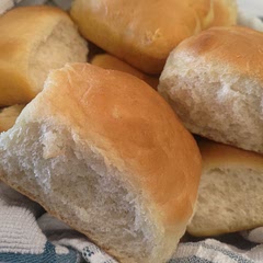This is the first time I've ever made rolls that turned out right! I was told they looked so good they could have been store-bought. Everyone loved them and I will absolutely make these over and over. 