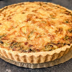 Excellent pastry base… crumbly, crispy and delicious. The biscuits are awesome too.