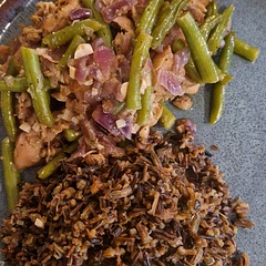 sehr gut, wir haben stattdessen Pulled Chicken und Wildreis verwendet und nur 1 statt 4 tsp Essig genommen