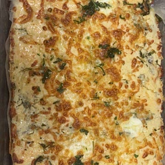 ohhhh mah god it is so good!!!!!!! i filled it with sun-dried tomato blend+some mayo, put a layer of cheese, chicken mortadella, onions, arugula, and green apples and it genuinely was 😚🤌🤌 dont miss out!!!!
