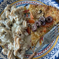 Esta rico, es un spaghetti alto en proteina! Lo acompañe con una pizza de coliflor