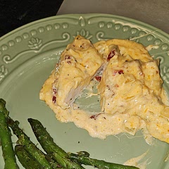 This turned out absolutely delicious! The sauce was bomb the flavors combined beautifully and the chicken was juicy😍