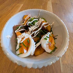 The vegetables definitely need to be cooked longer. Very bland with such a lack of seasoning. Tasted like the shitty vegetables my grandma would bring as a contribution to Sunday dinner. 