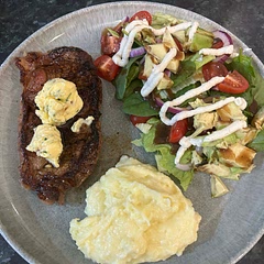 Made homemade roasted garlic butter & creamy mash.