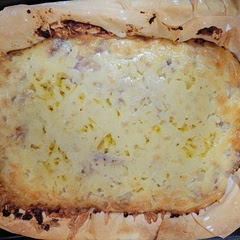 Added fried garlic pieces and crispy red onions. I will use shortcrust pastry next time. 