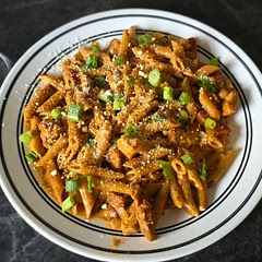 Pasta night done right. 🍝🔥 Creamy, cheesy penne with just the right amount of kick! Who’s pulling up a chair? 🍷