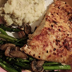 Made this specifically for my husband and son. My husband doesn't care for spicy foods but even with the chili flakes it wasn't spicy. They both thought it was amazing! Made it with a side of garlic mashed potatoes and of course the baby spinach with mushrooms.