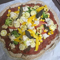 The pizza base didn't come out well because I used only ragi flour. Better to use ragi+phylum husk or use wheat instead