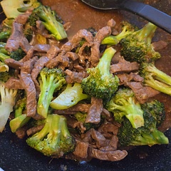Definitely needed to add 2 tbsp of water after the sauce thickened.  
Very quick prep.  It's a 30 minute dinner easily 