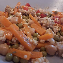 Added vegetarian chicken-substitute. Nice!
