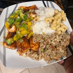 Friends brought over stuffing and mac&cheese