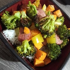 I have a confession: I absolutely detest sweet potatoes. 🍠❌ But against my better judgment, I gave this dish a try anyway—and it actually blew me away! Served it over a bed of rice, and it was surprisingly delicious. Next time, I think adding some sautéed onions would make it perfect, but all in all, a major win. Consider my mind officially changed! 🤯✨ #FoodPlotTwist #DinnerTime #SurpriseWins

