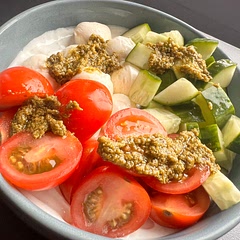 not sure about the pesto, either mix it in the skyr or go for perhaps some italian spices with olive oil instead