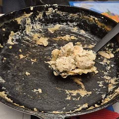 Awesome. Some of my kids just aren't chicken fans and picked around it in favor of the lasagna pieces, but I bet they would demolish it with beef or ground turkey.