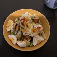 I was expecting this to be quite plain, but it actually taste good and full of surprises. Even nicer with extra mayo!