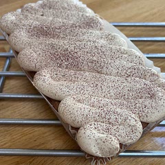 Baked in 2lb loaf tin, takes nearer 50mins at 160’ in fan oven. Piped buttercream with smooth nozzle and sifted over cocoa powder.