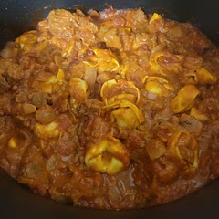 Added 2 tbsp diced sundried tomatoes, a good grating of parmesean and some Italian herbs 