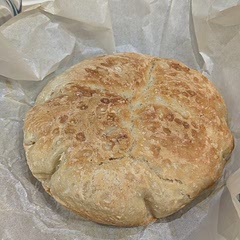 it came crunchy from the outside and soft from the inside. perfect bread definitely going to be a go to