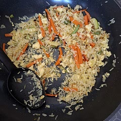 Non avevo la salsa di soia. Quindi ho messo il sale alla fine e non ha salato bene. Però è buono