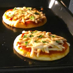 Used naan instead of pita bread, very tasty and didn't take long at all!!
