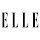 Elle à table