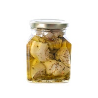 Quartered artichoke hearts