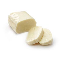 Sliced halloumi cheese