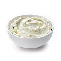 Spreadable cream cheese with herbs and roasted garlic