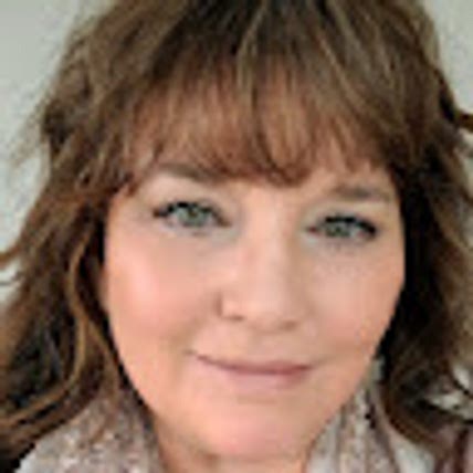 Laura Dobbs