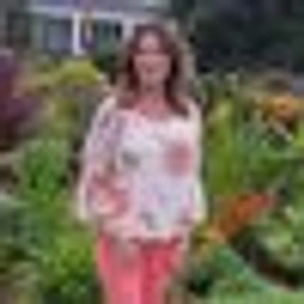 Tracey Warren