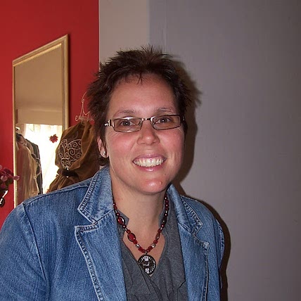 Nelia Schutte