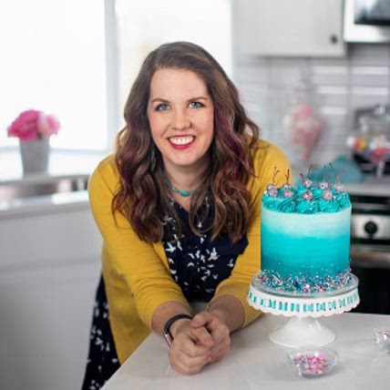 Elizabeth LaBau 🧁