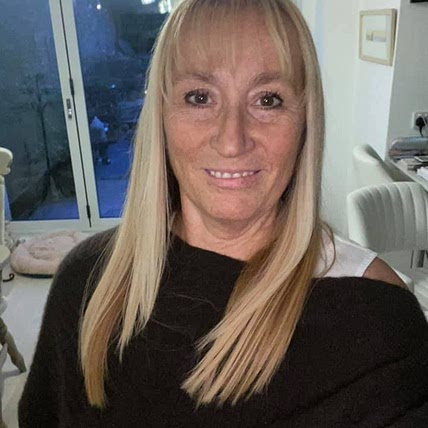 Hilary Cragg